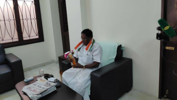 Puducherry State Chief Minister is following a self curfew Puducherry State Chief Minister is following a self curfew