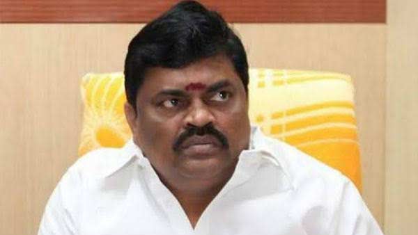 தன்னால் ஒன்றும் முடியவில்லை