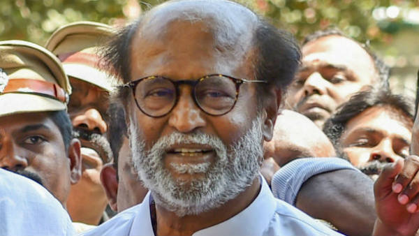 விவாதித்தார்