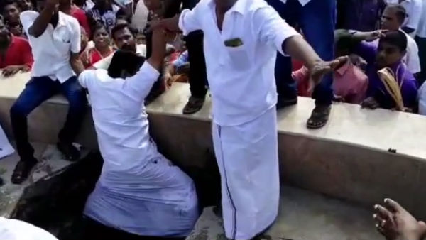 The new roundana collopsed in madurai . minister sellur raju just escape before collapse