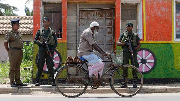 Sri Lanka, An island-wide curfew will be imposed from 6.00 pm today Sri Lanka, An island-wide curfew will be imposed from 6.00 pm today