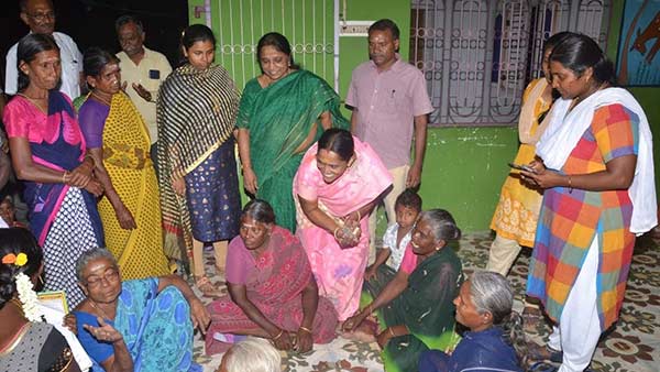 Village women plays Tradional Fun Games on Womens Day Celebration Village women plays Tradional Fun Games on Womens Day Celebration