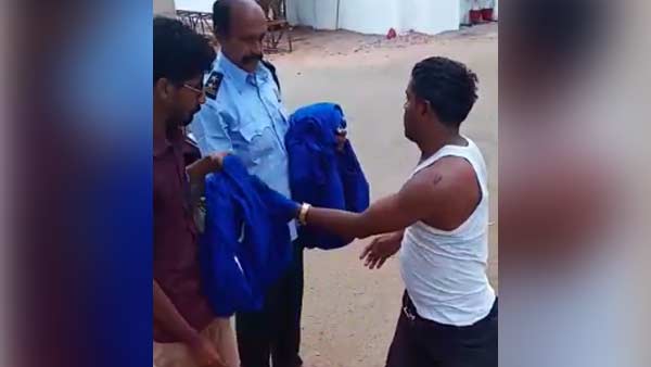 டி-ஷர்ட்கள்