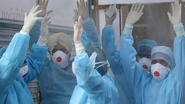 14 Doctors and Nurses Test Positive at Govt Hospital in Delhi 14 Doctors and Nurses Test Positive at Govt Hospital in Delhi