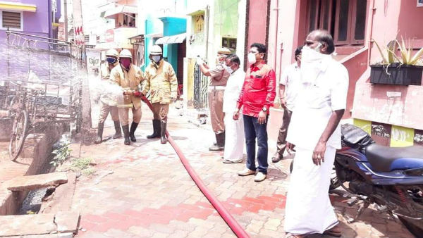 Disinfectants spray throughout Thiruparankundram by DMK MLA Disinfectants spray throughout Thiruparankundram by DMK MLA