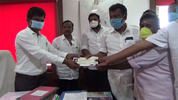 Hosur Amma unavagams will give free foods from AIADMK fund Hosur Amma unavagams will give free foods from AIADMK fund