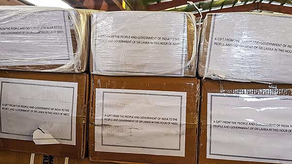 India gifts 10-ton consignment of medicines to Sri Lanka India gifts 10-ton consignment of medicines to Sri Lanka