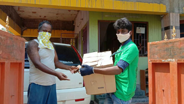 Corona Lockdown: Karur MRV Trust supplies free door delivery of grocery materials Corona Lockdown: Karur MRV Trust supplies free door delivery of grocery materials