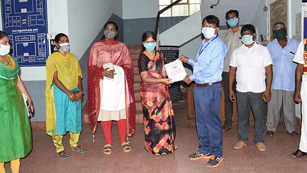 18 doctors of Medical team was set up in Trichy for taking Corona precautionary measures 18 doctors of Medical team was set up in Trichy for taking Corona precautionary measures
