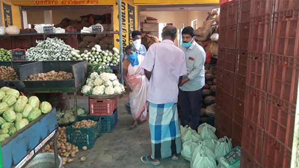 In Puducherry, 13 varieties of vegetables are sold for Rs 100 In Puducherry, 13 varieties of vegetables are sold for Rs 100