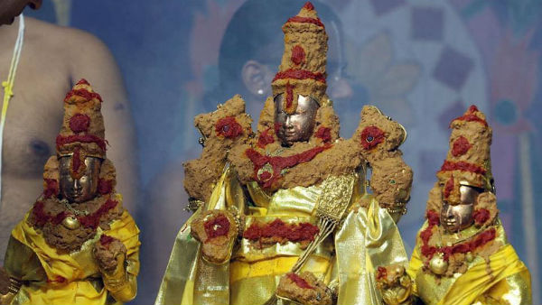 Tirumalai golden chariot cancelled due to CoronaVirus lockdown Tirumalai golden chariot cancelled due to CoronaVirus lockdown