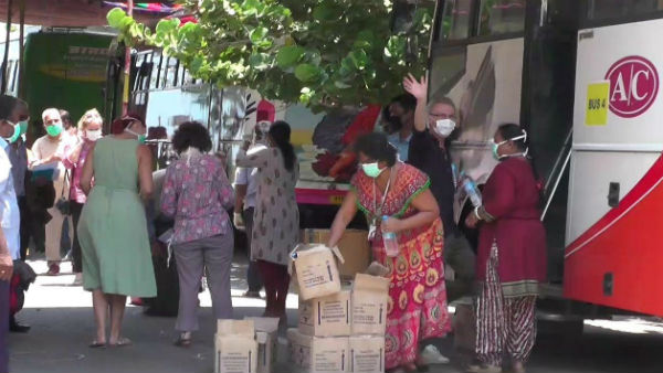 Tourists from France traveled to their country by special flight Tourists from France traveled to their country by special flight