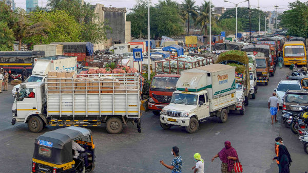 நீதிபதிகள் உத்தரவு