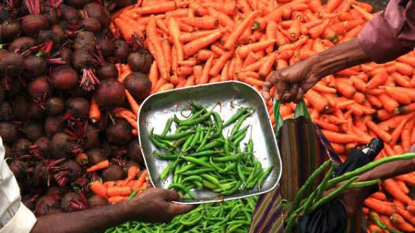 மொத்த வித்தயையும் இறக்குகின்றனர்
