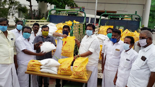 Coronavirus: Trichy AIADMK district secretary helps people Coronavirus: Trichy AIADMK district secretary helps people