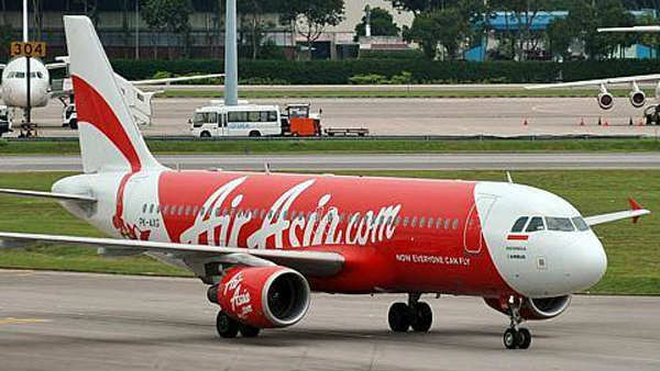 Hyderabad: An Air Aisa Plane Lands abruptly after one engine went faulty Hyderabad: An Air Aisa Plane Lands abruptly after one engine went faulty