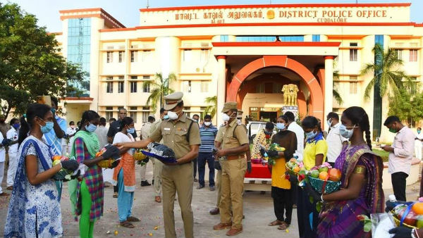 Police infected with the coronavirus in Cuddalore returned home after completing treatment Police infected with the coronavirus in Cuddalore returned home after completing treatment