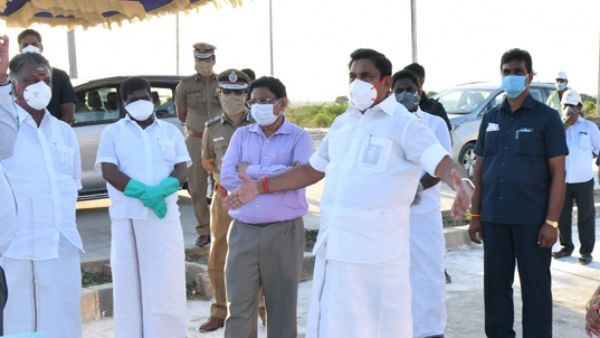 வீட்டிலேயே இருப்பார்கள்