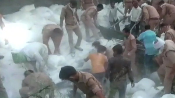 லாரி டிரைவர்கள்