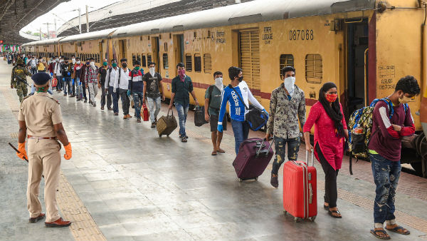 800 சிறப்பு ரயில்கள்