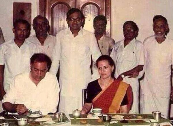 சோனியாகாந்தி