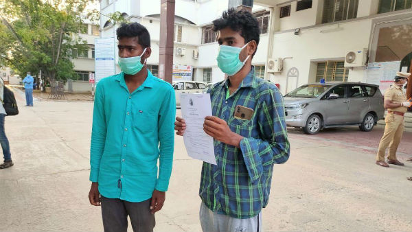Controversy over issuing e-Pass at Villupuram District Collectors office Controversy over issuing e-Pass at Villupuram District Collectors office