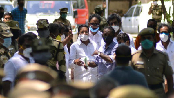 Police filed a case on DMK members those who Protested against R S Bharathi arrest Police filed a case on DMK members those who Protested against R S Bharathi arrest