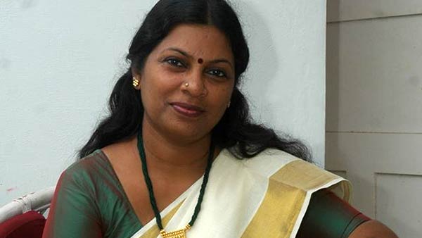 இசை ஆசிரியை