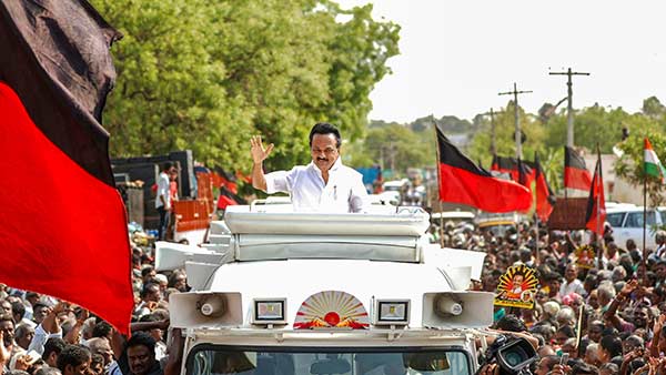 அதிகாரமே இலக்கு