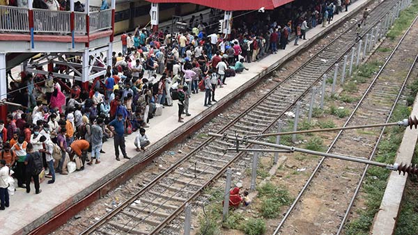 87 Passengers of Haridwar Special Trains Test Positive for Coronavirus 87 Passengers of Haridwar Special Trains Test Positive for Coronavirus