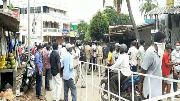லாக்டவுன் நீட்டிப்பு- கட்டுப்பாடுகள் தளர்வு