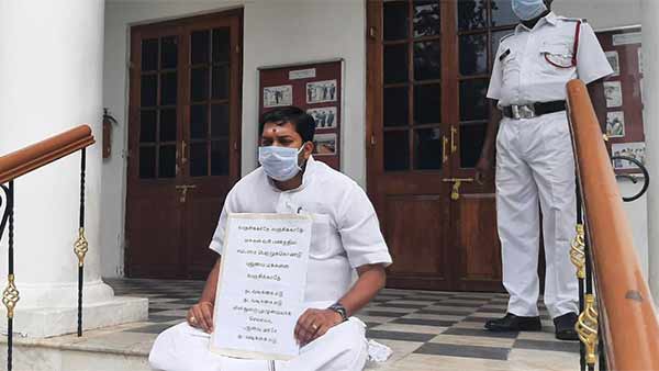 ADMK Mla protest against electricity department ADMK Mla protest against electricity department