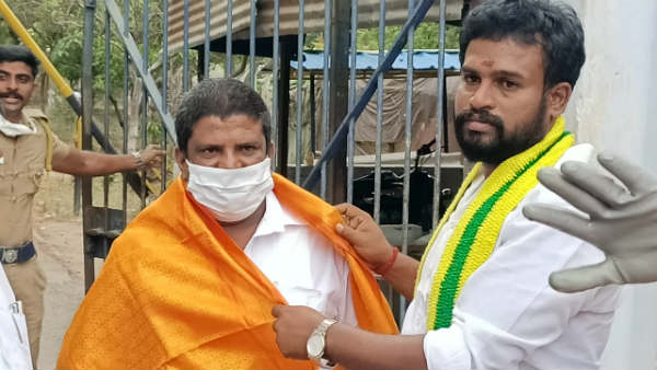 Udumalpet Shankar Murder Case: Kousalya father released from Coimbatore prison Udumalpet Shankar Murder Case: Kousalya father released from Coimbatore prison