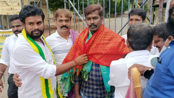 Udumalpet Shankar Murder Case: Kousalya father released from Coimbatore prison Udumalpet Shankar Murder Case: Kousalya father released from Coimbatore prison