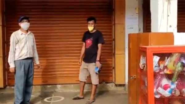 சமூக இடைவெளி எப்படி?