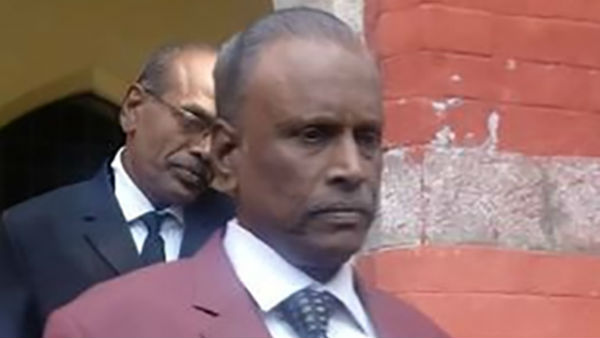 உயர்நீதிமன்றத்தில் வழக்கு