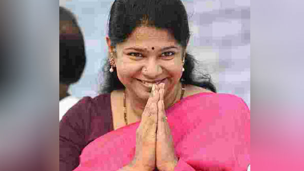 kanimozhi shoulders her anger and saness with sathankulam people kanimozhi shoulders her anger and saness with sathankulam people