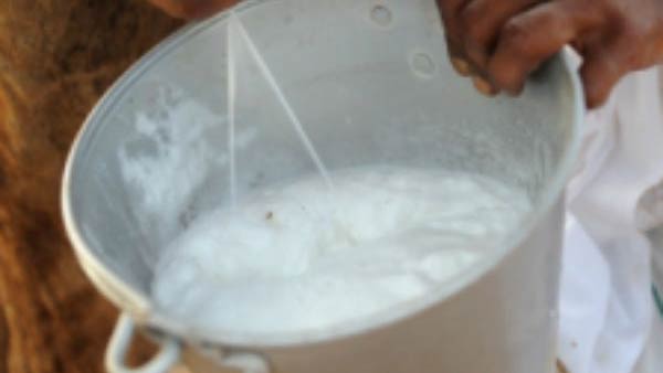 Tamilnadu Milk distributors withdraws decision of not giving milk to policemen Tamilnadu Milk distributors withdraws decision of not giving milk to policemen