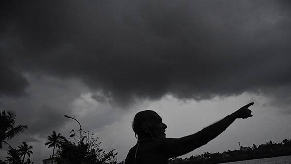 Southwest Monsoon: IMD issues Yellow alert for 9 Kerala districts Southwest Monsoon: IMD issues Yellow alert for 9 Kerala districts