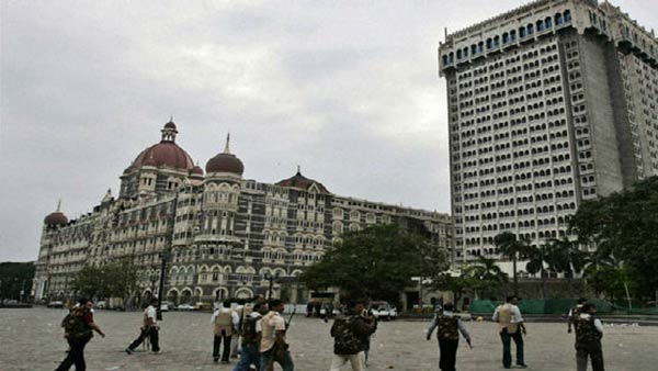 Mumbai Taj Hotel Receives Bomb Threat Call from Pakistan Mumbai Taj Hotel Receives Bomb Threat Call from Pakistan