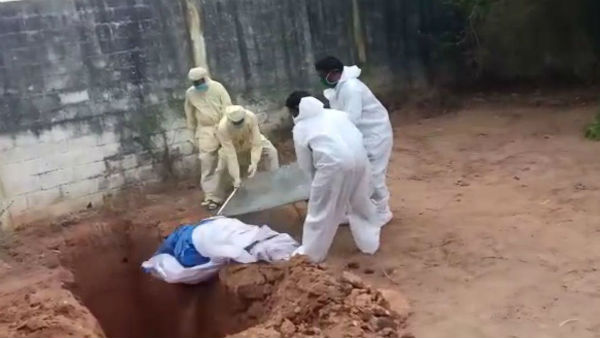 Puducherry district collector issues notice for the employees in death issue Puducherry district collector issues notice for the employees in death issue