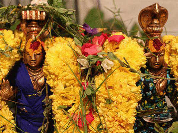 அள்ளித்தரும் ராகு கேது