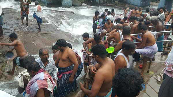 வெறிச்சோடிய குமரி