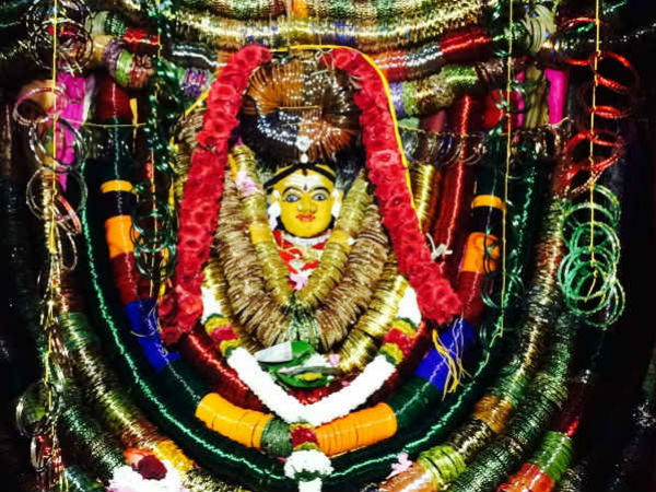 மாயமான வளையல்கள்