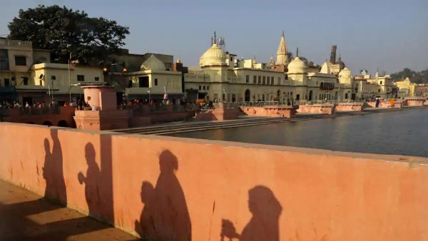 Muslim Man from Chhattisgarh carrying sand from Chandkhuri Kaushalya birth place to Ayodhya Muslim Man from Chhattisgarh carrying sand from Chandkhuri Kaushalya birth place to Ayodhya