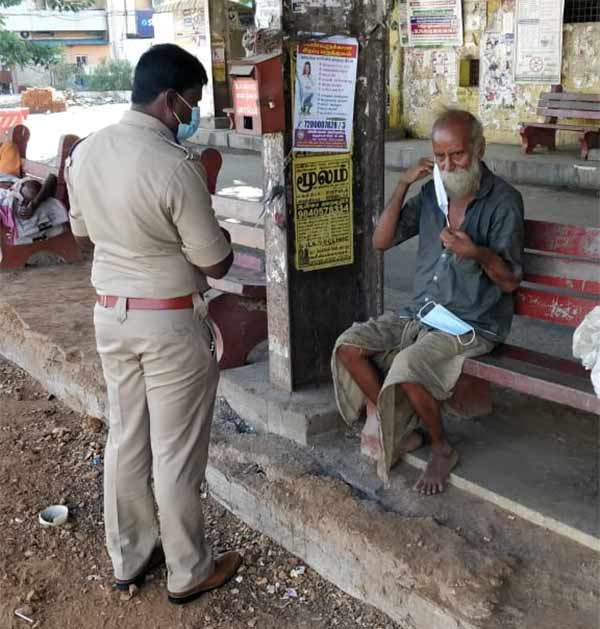 Chennai Parangi Malai Deputy Commissioner Prabhakar helps poor people Chennai Parangi Malai Deputy Commissioner Prabhakar helps poor people
