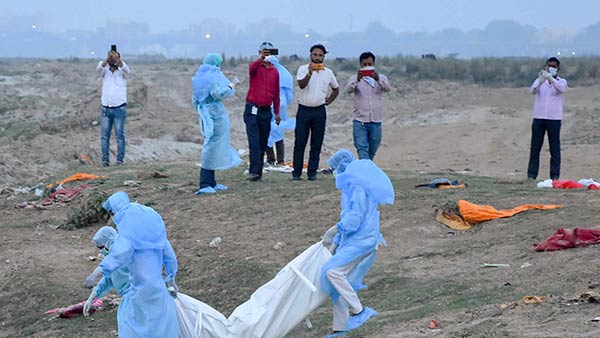 Kolkata Family members were living with Coronavirus dead body for 2 days shocked Kolkata Family members were living with Coronavirus dead body for 2 days shocked