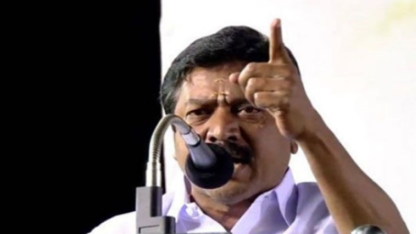 அதிமுக அரசின் பணியிட மாற்றம்