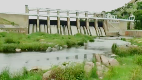 Krishnagiri KRP dam gets more water from Thenpenni River Krishnagiri KRP dam gets more water from Thenpenni River
