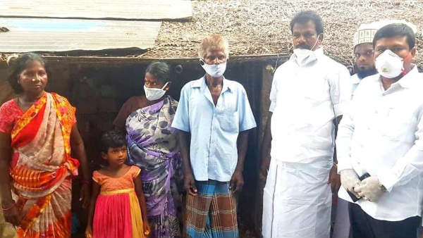 Aranthangi rape: MP Navaskani gives Rs 1 Lakh to the victims family Aranthangi rape: MP Navaskani gives Rs 1 Lakh to the victims family